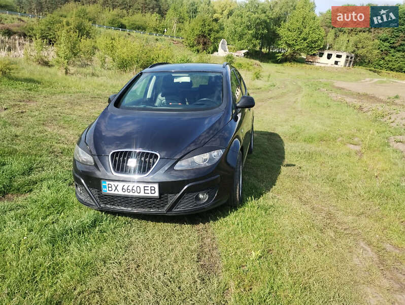 Минивэн SEAT Altea XL 2010 в 