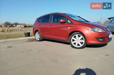 Минивэн SEAT Altea XL 2008 в 