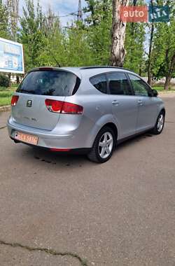 Минивэн SEAT Altea XL 2010 в 