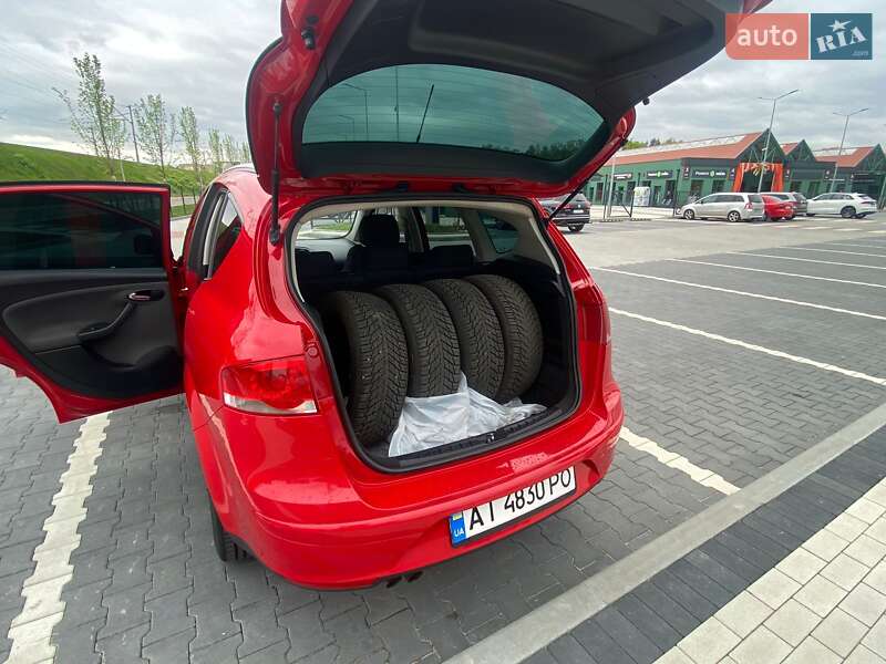Минивэн SEAT Altea XL 2010 в Ирпене
