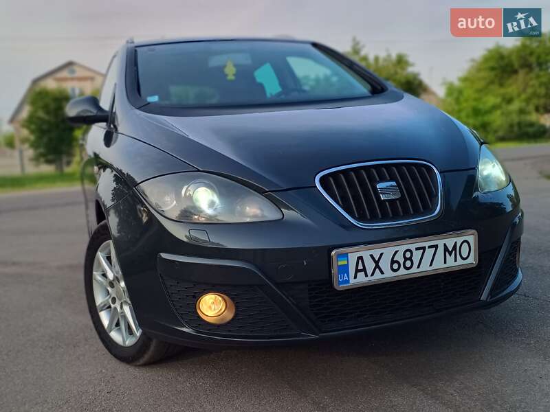 Мінівен SEAT Altea XL 2009 в 