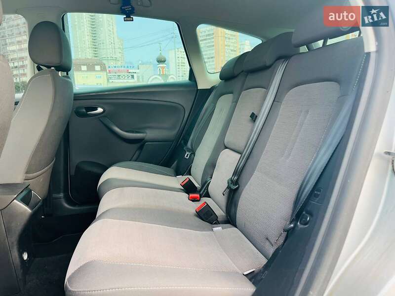 Минивэн SEAT Altea XL 2010 в Киеве