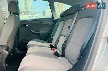 Минивэн SEAT Altea XL 2010 в 
