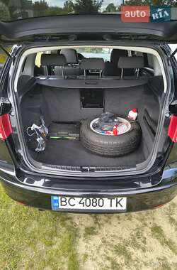 Минивэн SEAT Altea XL 2012 в 