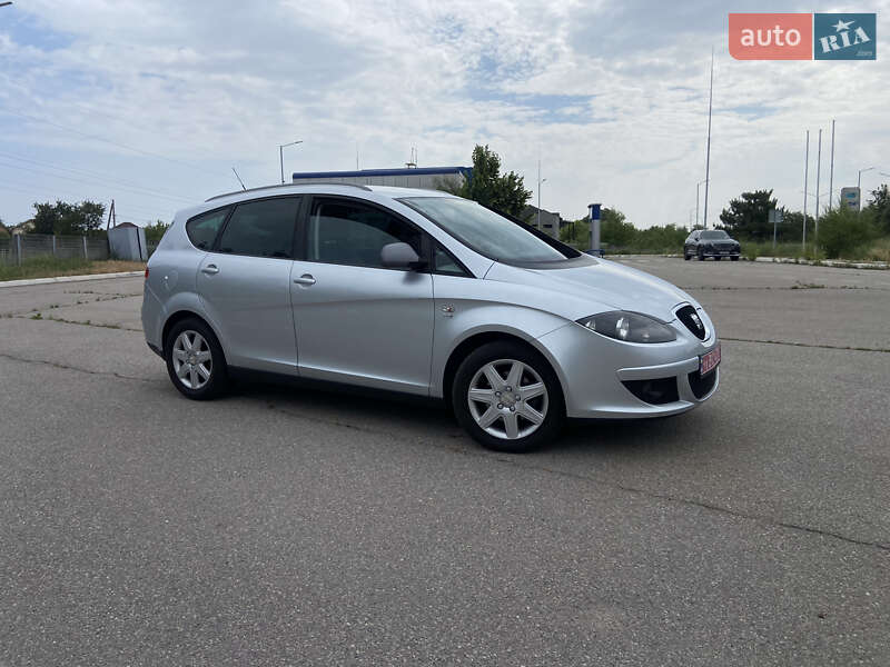 Минивэн SEAT Altea XL 2010 в Запорожье
