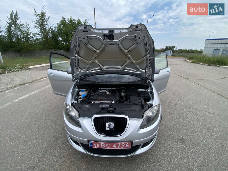 Минивэн SEAT Altea XL 2010 в Запорожье