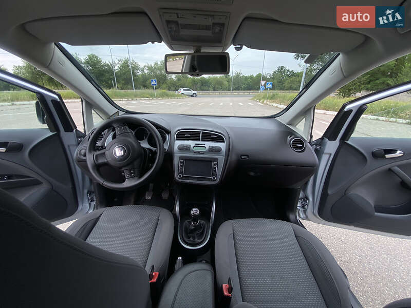 Минивэн SEAT Altea XL 2010 в Запорожье