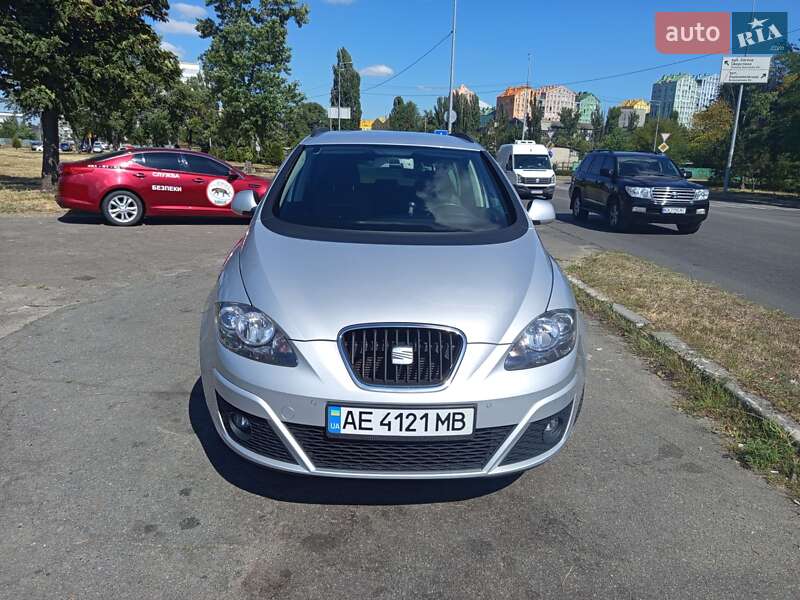 Минивэн SEAT Altea XL 2015 в 
