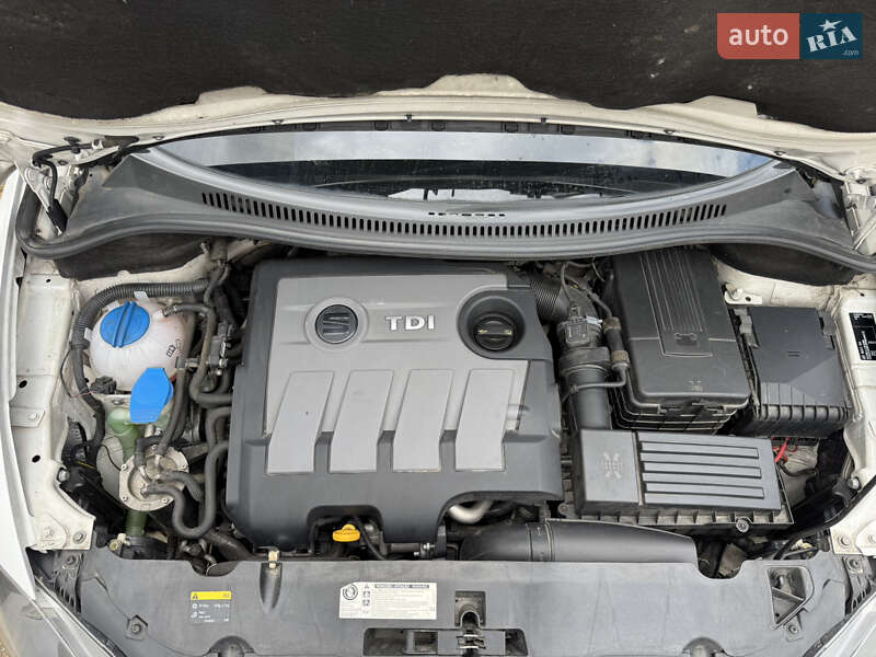 Минивэн SEAT Altea XL 2015 в Киеве