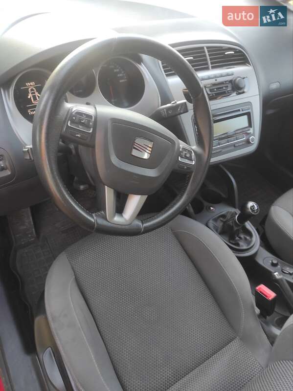 Минивэн SEAT Altea XL 2015 в Киеве
