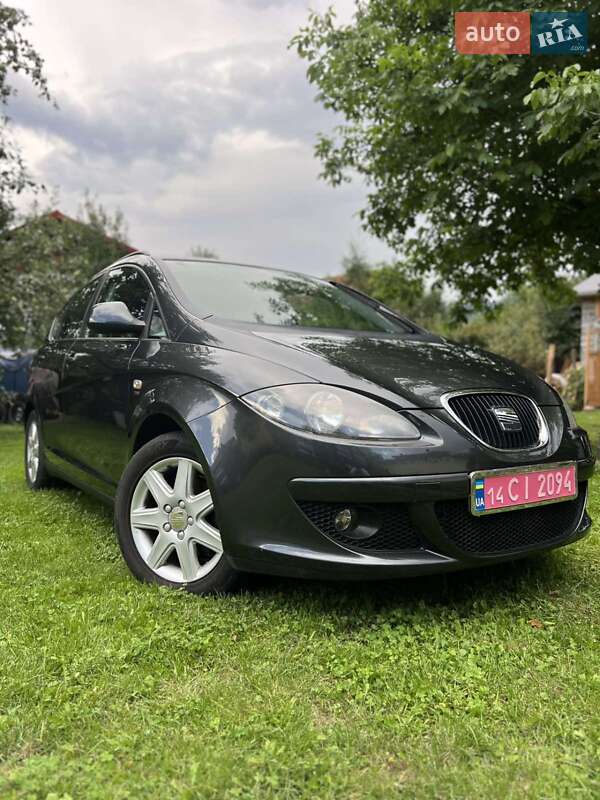 Минивэн SEAT Altea XL 2009 в Сколе