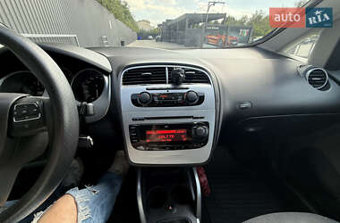 Минивэн SEAT Altea XL 2009 в 