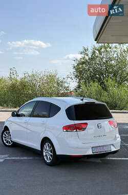 Минивэн SEAT Altea XL 2010 в 
