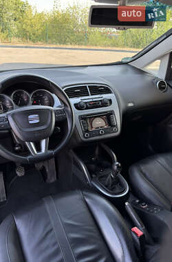Минивэн SEAT Altea XL 2010 в 