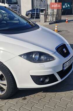 Мінівен SEAT Altea XL 2011 в 