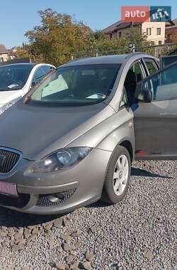 Минивэн SEAT Altea XL 2008 в 