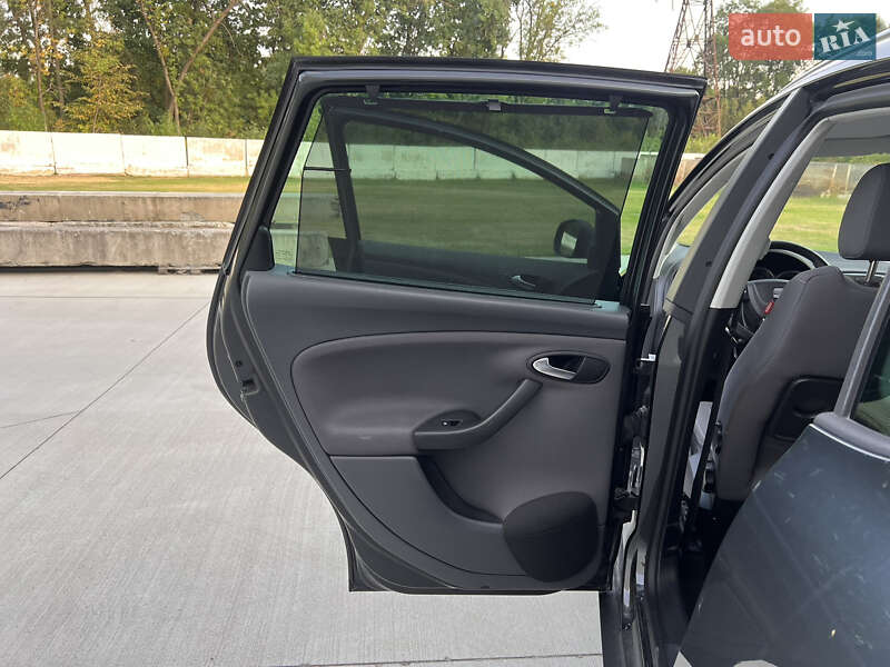 Минивэн SEAT Altea XL 2010 в Луцке