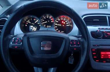 Минивэн SEAT Altea XL 2010 в 