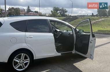 Минивэн SEAT Altea XL 2012 в 