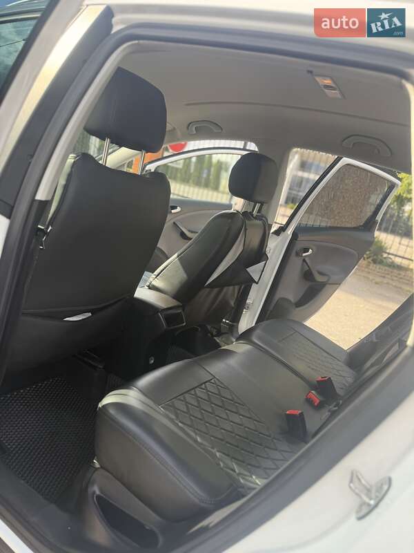 Минивэн SEAT Altea XL 2012 в Александрие