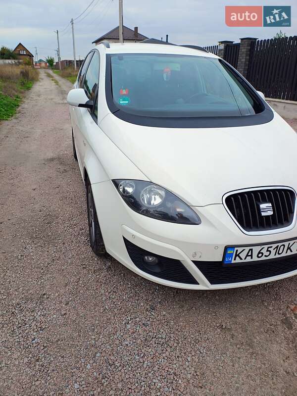 Минивэн SEAT Altea XL 2014 в 