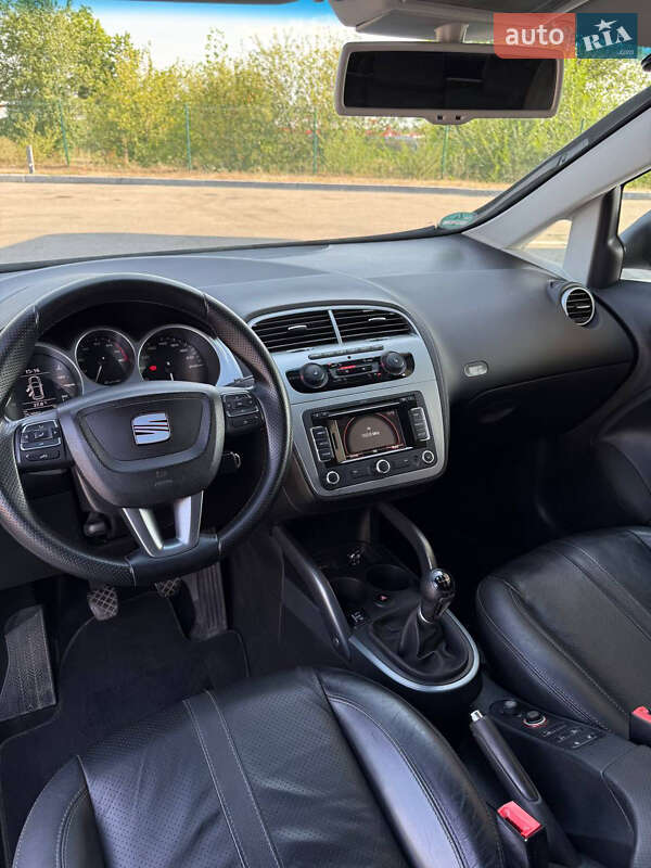 Минивэн SEAT Altea XL 2010 в Днепре