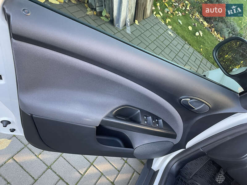 Минивэн SEAT Altea XL 2015 в Киеве