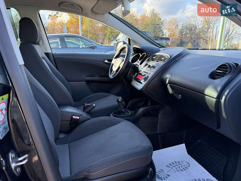 Мінівен SEAT Altea XL 2009 в Житомирі