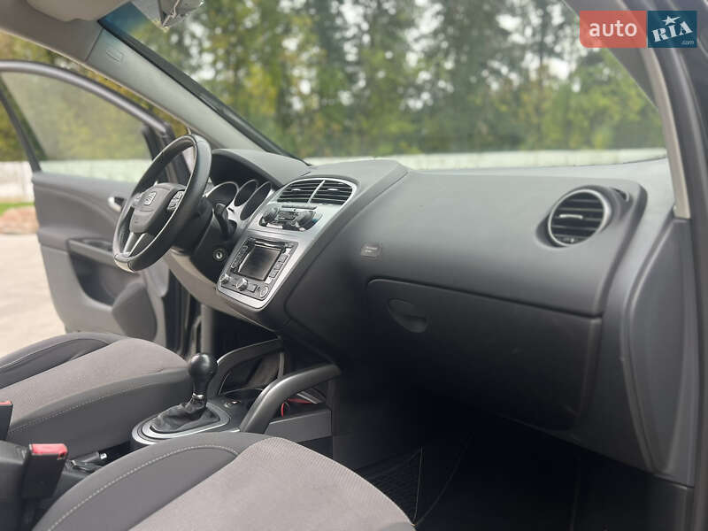 Мінівен SEAT Altea XL 2010 в Луцьку фото 17 Мінівен SEAT Altea XL 2010 в Луцьку