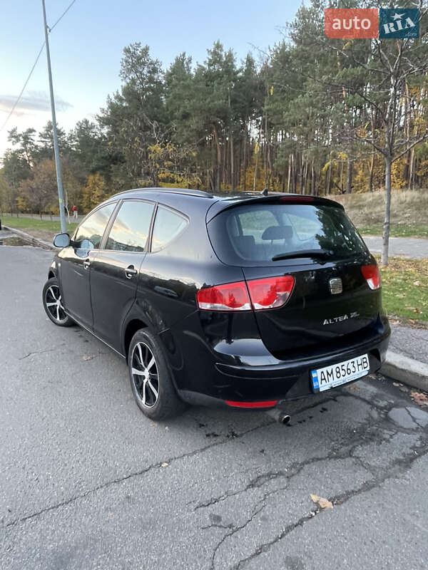 Минивэн SEAT Altea XL 2007 в Киеве