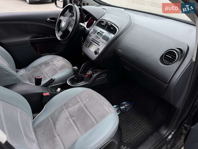 Минивэн SEAT Altea XL 2007 в Киеве