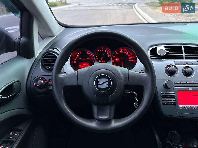 Минивэн SEAT Altea XL 2007 в Киеве