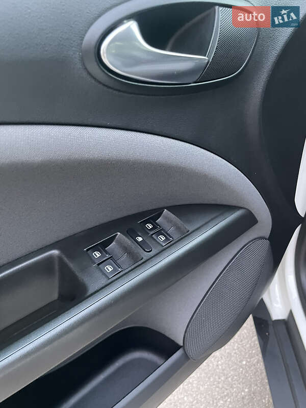 Мінівен SEAT Altea XL 2013 в Києві