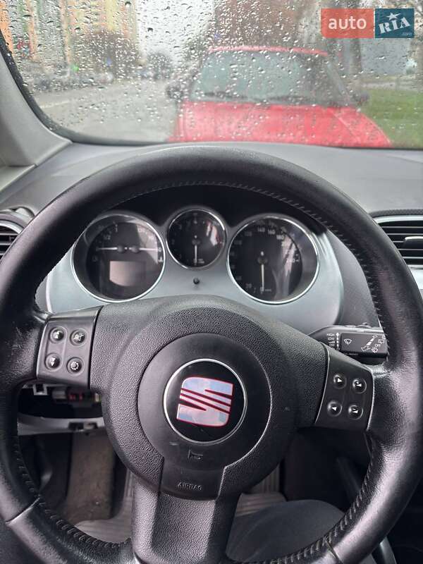 Минивэн SEAT Altea XL 2008 в Киеве