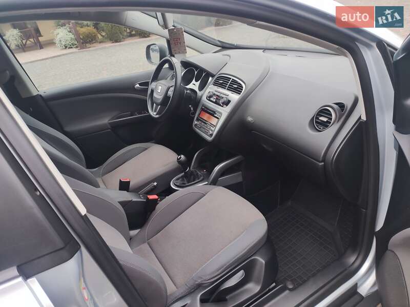 Мінівен SEAT Altea XL 2010 в Житомирі