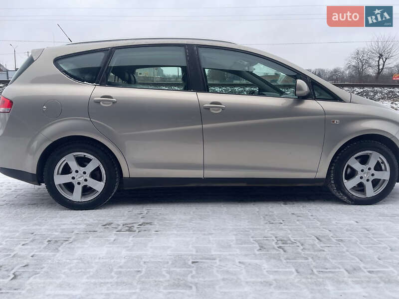 Минивэн SEAT Altea XL 2011 в Луцке фото 3 Минивэн SEAT Altea XL 2011 в Луцке