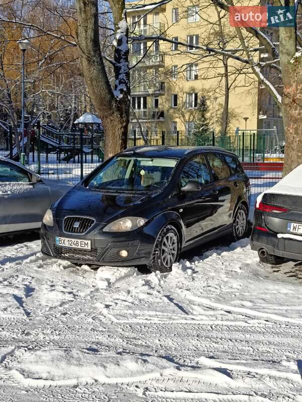 Мінівен SEAT Altea XL 2011 в Ізяславі