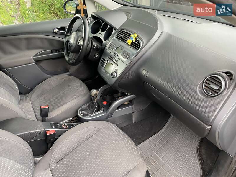 Минивэн SEAT Altea 2007 в Буче