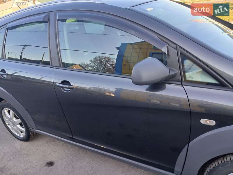 Минивэн SEAT Altea 2009 в Подольске