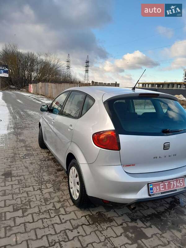 Мінівен SEAT Altea 2011 в Луцьку