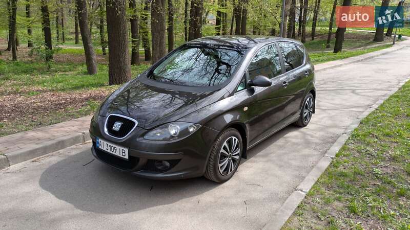 Минивэн SEAT Altea 2005 в 