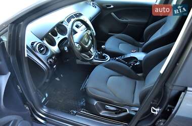 Минивэн SEAT Altea 2010 в 
