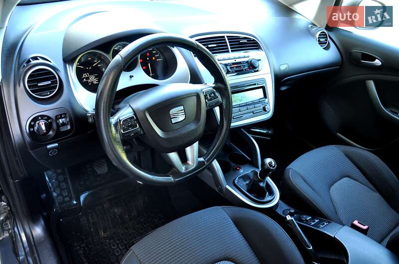 Минивэн SEAT Altea 2010 в Львове