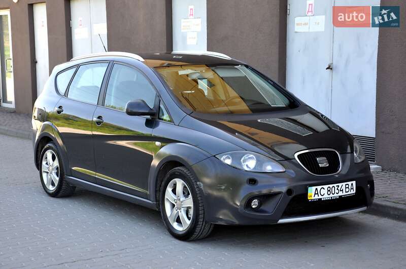 Минивэн SEAT Altea 2010 в 