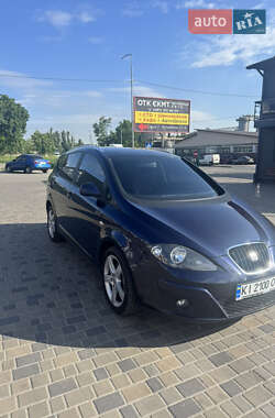 Минивэн SEAT Altea 2010 в 
