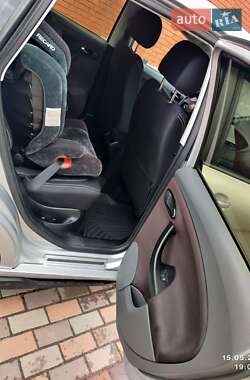 Минивэн SEAT Altea 2004 в 