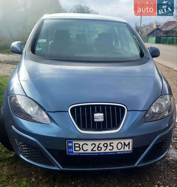 Минивэн SEAT Altea 2010 в 