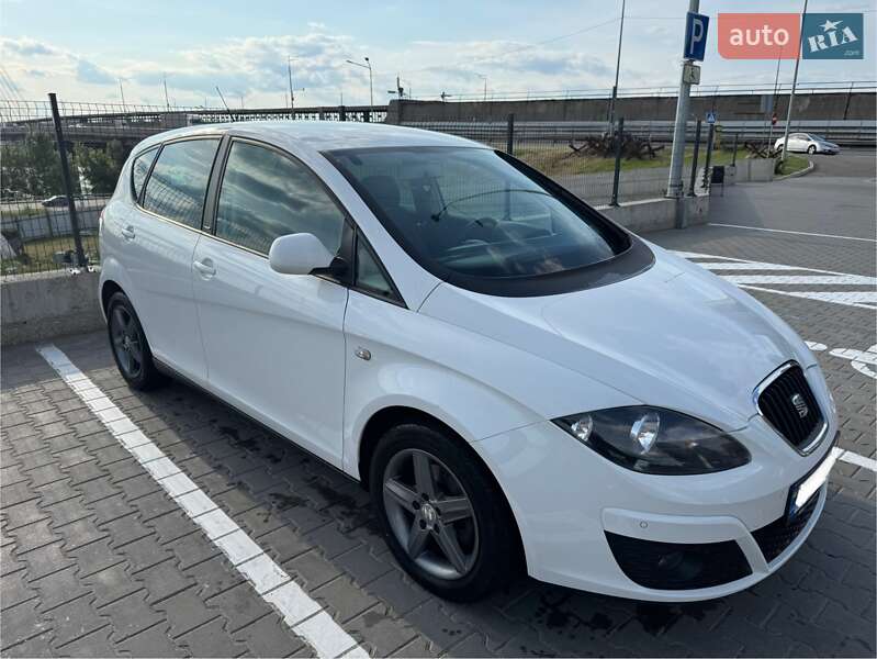 Минивэн SEAT Altea 2015 в 