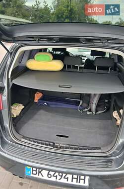 Мінівен SEAT Altea 2010 в 