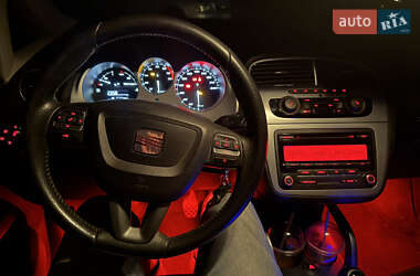 Минивэн SEAT Altea 2010 в 